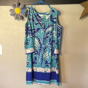 Cold-shoulder dress